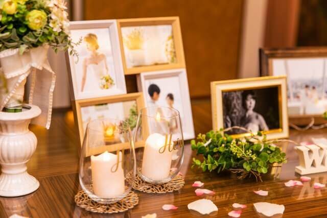 披露宴会場でゲストを迎えるウェルカムグッズ