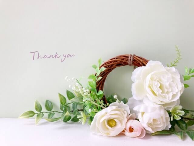 花飾りとThank youの文字